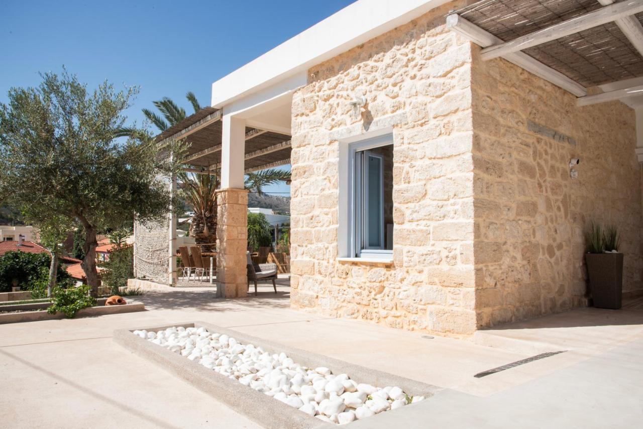 Terra E Sole Spa Suite Aegina Vathi  Exterior photo