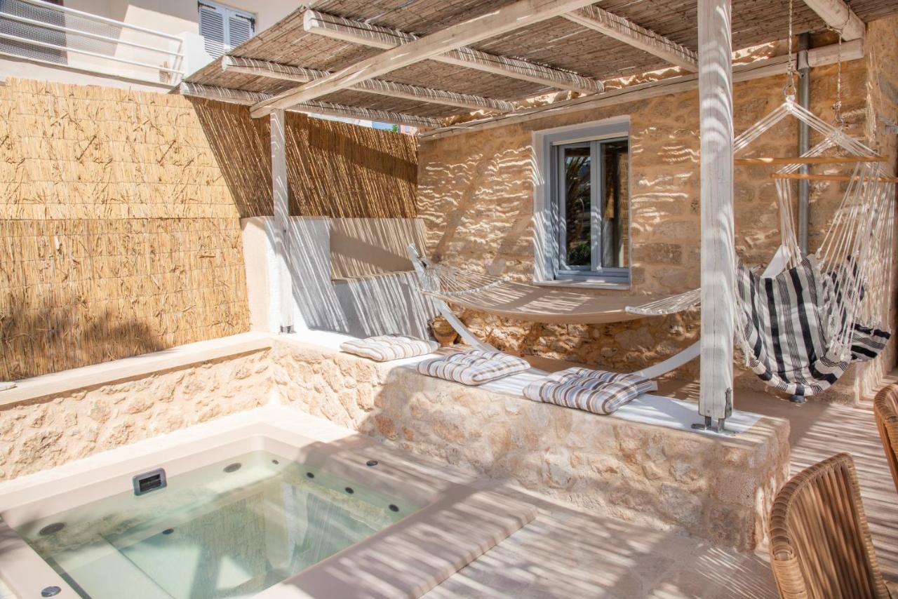 Terra E Sole Spa Suite Aegina Vathi  Exterior photo